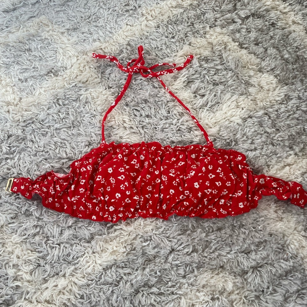 Hollister - XXS - Red w/ white flowers